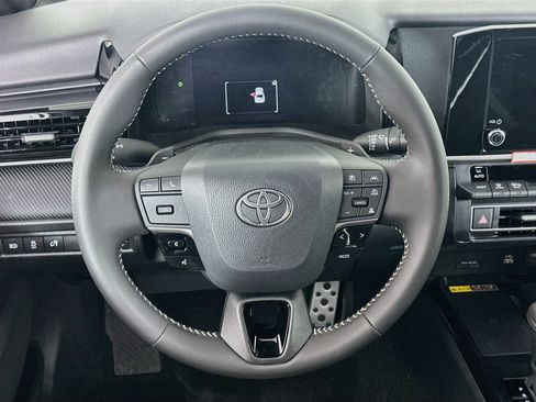 Used 2026 Toyota Camry SE w/ Convenience Package FWD image 18