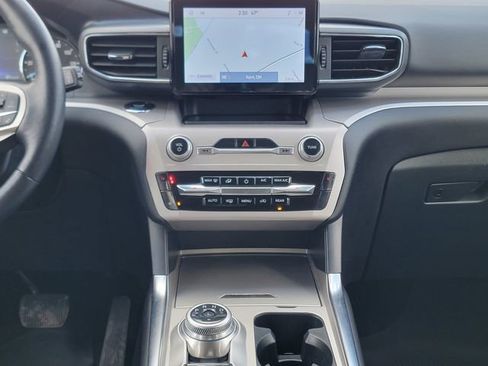 Certified 2023 Ford Explorer XLT w/ Equipment Group 202A image 27