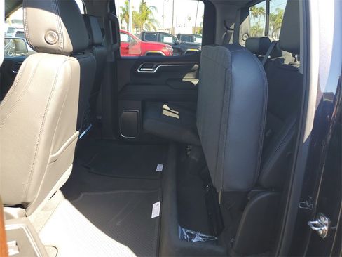 New 2026 GMC Sierra 1500 Denali w/ Denali Reserve Package image 9