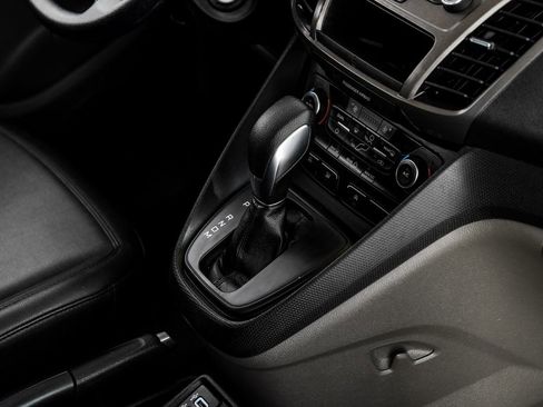 Used 2020 Ford Transit Connect XL FWD image 18