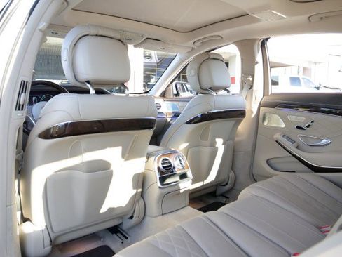 Used 2019 Mercedes-Benz S 560 S 560 / AMG Line / Premium Pac image 37