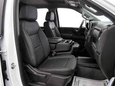 Used 2025 Chevrolet Silverado 3500 W/T AWD/4WD image 15
