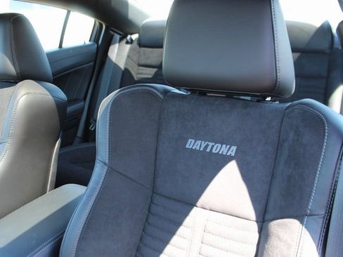 Used 2023 Dodge Charger R/T w/ Daytona Edition Group image 30