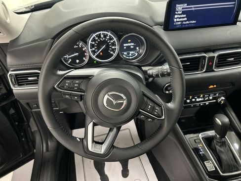Certified 2025 MAZDA CX-5 AWD 2.5 S w/ Preferred Package image 4