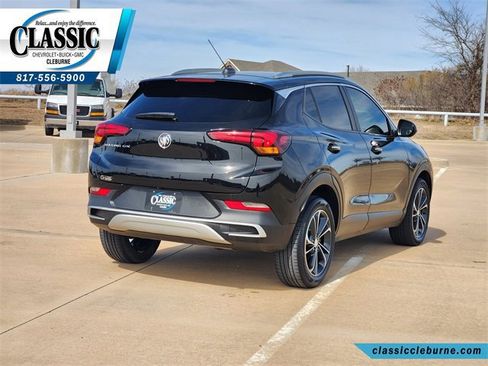 Used 2022 Buick Encore GX Select image 9