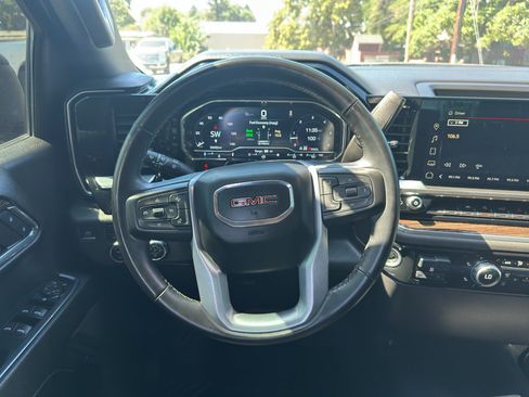 Used 2023 GMC Sierra 1500 Elevation AWD/4WD image 21