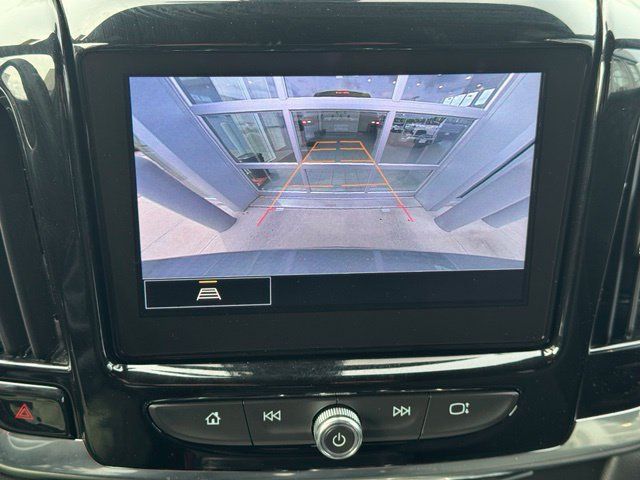 Used 2023 Chevrolet Traverse LT AWD/4WD image 4