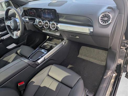 Certified 2026 Mercedes-Benz GLB 250 4MATIC image 21