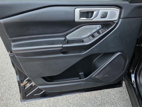 Used 2020 Ford Explorer ST w/ Premium Technology Package image 39