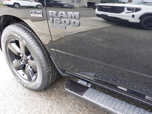 Used 2023 RAM 1500 Classic SLT w/ Electronics Convenience Group image 12