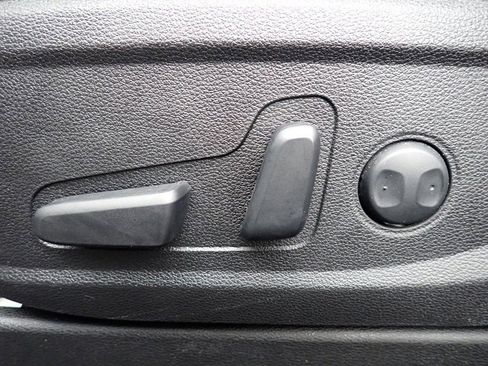 Used 2022 Kia Telluride S image 23