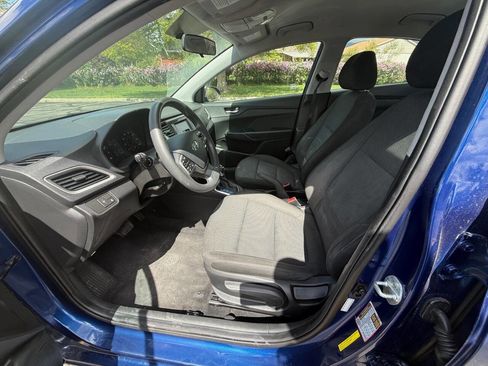 Used 2021 Hyundai Accent SE image 10