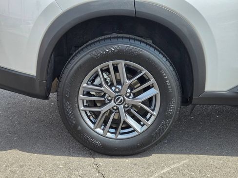Certified 2024 Nissan Rogue S AWD/4WD image 11