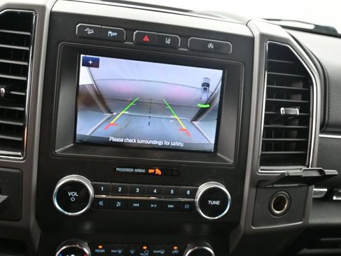 Used 2020 Ford Expedition XLT w/ Equipment Group 202A AWD/4WD image 18