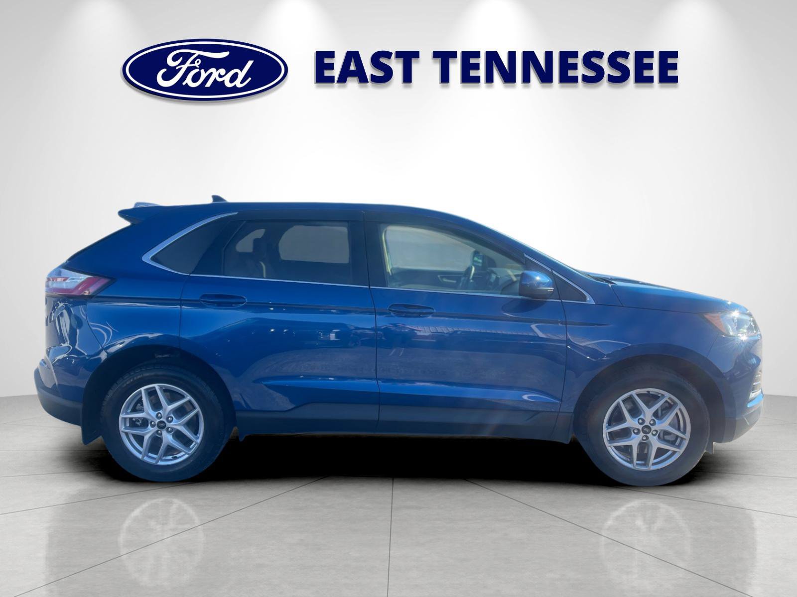Used 2024 Ford Edge SEL AWD/4WD image 2
