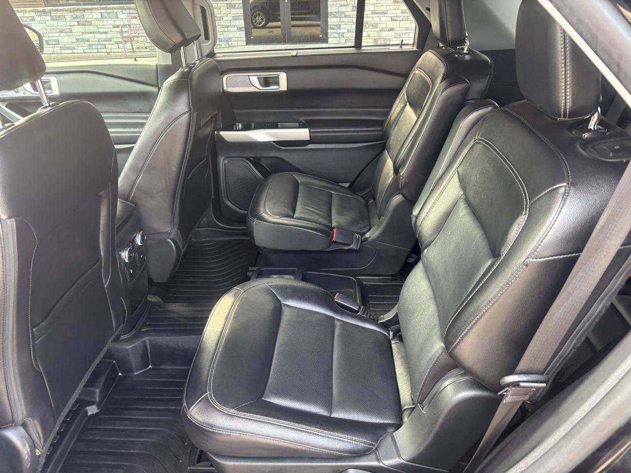 Used 2021 Ford Explorer Limited AWD/4WD image 7