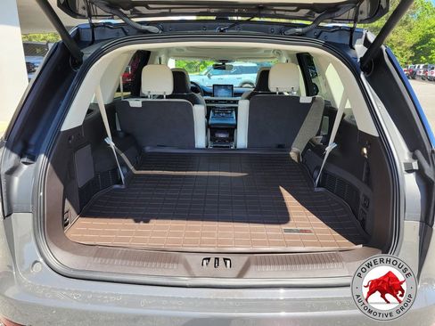 Used 2022 Lincoln Aviator Black Label w/ Dynamic Handling Package AWD/4WD image 14