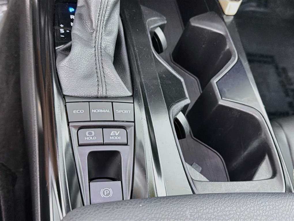 Used 2025 Toyota Camry SE FWD image 22