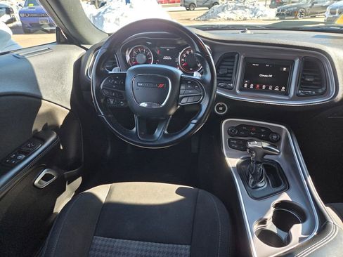 Used 2022 Dodge Challenger GT image 21