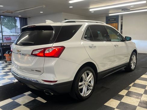 Used 2018 Chevrolet Equinox Premier AWD/4WD image 15