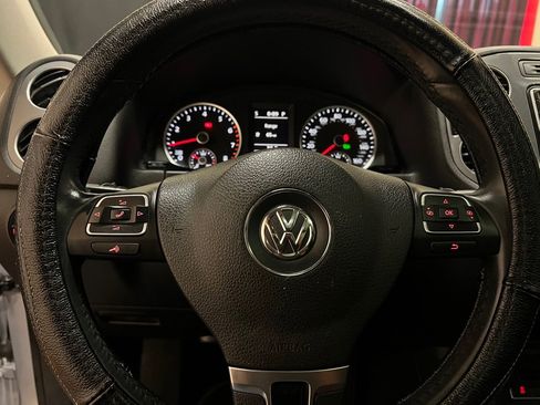 Used 2016 Volkswagen Tiguan SE FWD image 23