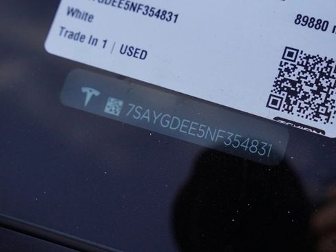 Used 2022 Tesla Model Y Long Range image 25