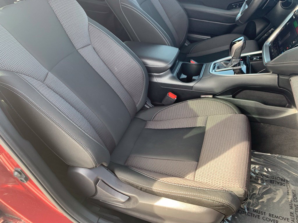 Used 2025 Subaru Outback Premium AWD/4WD image 19