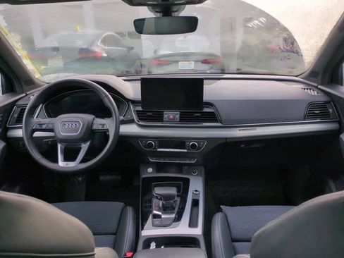Used 2024 Audi Q5 e Premium Plus w/ Premium Plus Package image 5