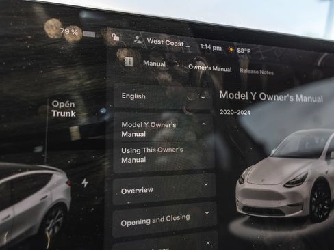 Used 2021 Tesla Model Y Long Range AWD/4WD image 11