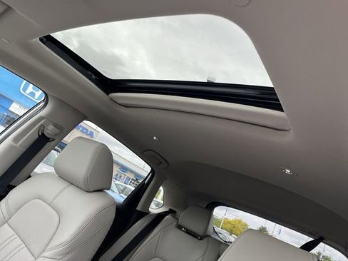 New 2026 Honda HR-V EX-L image 18