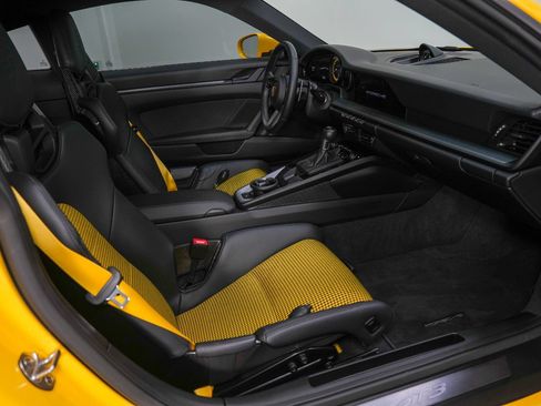 Used 2023 Porsche 911 GT3 w/ Chrono Package RWD image 2
