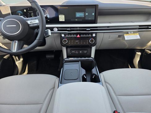 New 2026 Hyundai Tucson Limited image 17