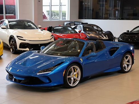 Certified 2021 Ferrari F8 Tributo image 28