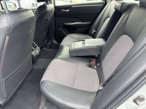 Used 2018 Honda Clarity Plug-In Hybrid image 12