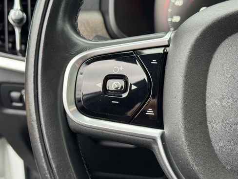 Used 2018 Volvo V90 T6 Cross Country w/ Convenience Package image 30