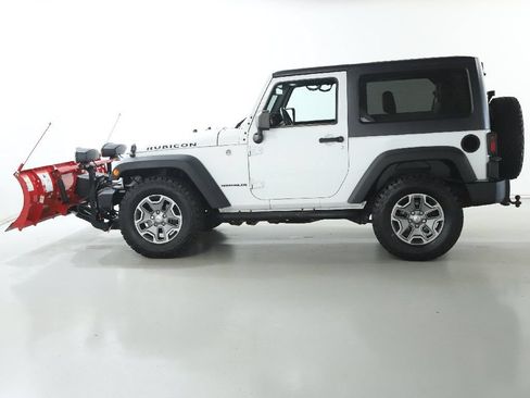 Used 2017 Jeep Wrangler Rubicon w/ Connectivity Group AWD/4WD image 31