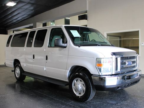 Used 2008 Ford E-350 and Econoline 350 XL RWD image 1