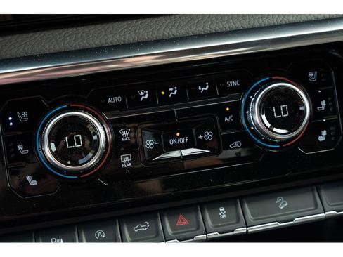 New 2026 GMC Sierra 1500 Denali AWD/4WD image 29