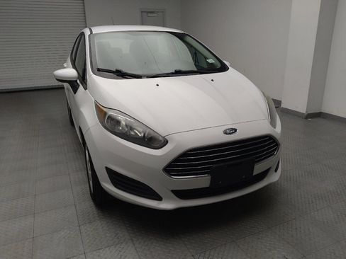 Used 2017 Ford Fiesta SE image 14