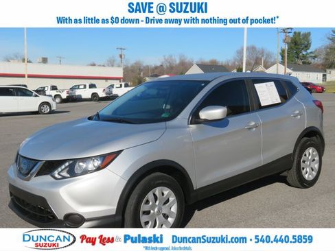Used 2018 Nissan Rogue Sport S image 7