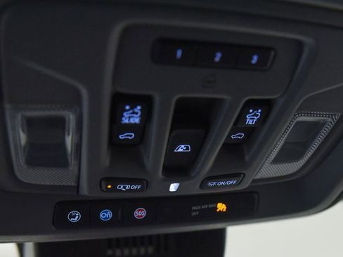 Used 2024 GMC Sierra 1500 Elevation w/ Elevation Premium Package AWD/4WD image 32