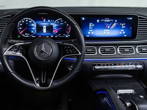 Certified 2025 Mercedes-Benz GLS 450 4MATIC image 16