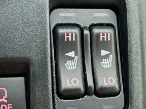 Used 2020 Subaru Crosstrek 2.0i Premium AWD/4WD image 23