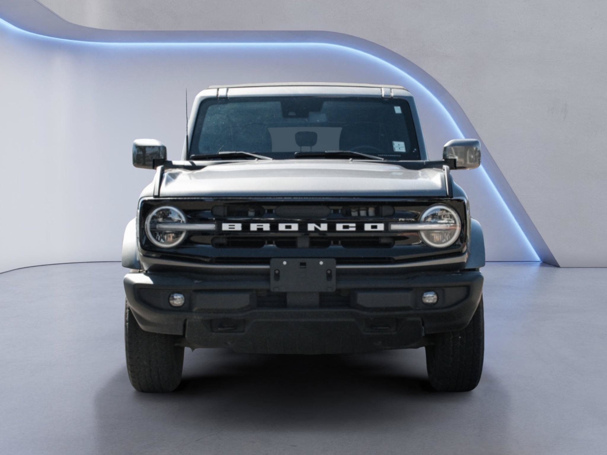 Used 2024 Ford Bronco Outer Banks AWD/4WD image 2