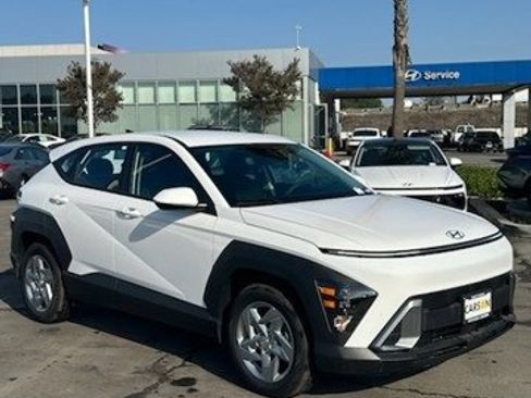 New 2026 Hyundai Kona SE image 7