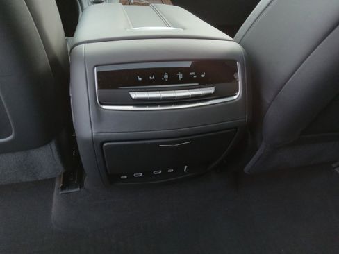 Used 2024 Cadillac Escalade Sport Platinum w/ LPO, ONYX Package image 25