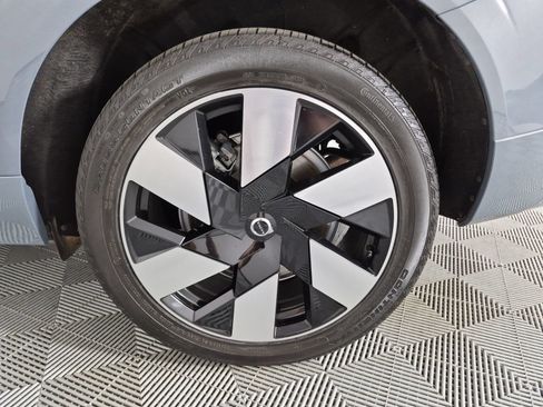 Certified 2024 Volvo XC60 T8 Plus w/ Protection Package Premier AWD/4WD image 25