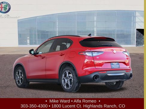 Used 2025 Alfa Romeo Stelvio Sprint AWD/4WD image 3