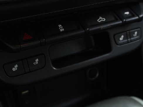 Used 2017 GMC Canyon SLT AWD/4WD image 33