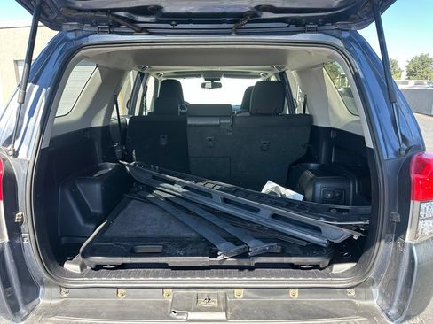 Used 2012 Toyota 4Runner Trail AWD/4WD image 4